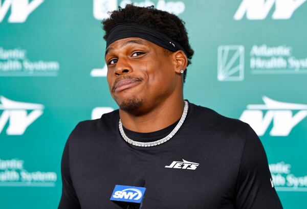 New York Jets linebacker Giovanni Williams responds to questions from media during the NFL football team's rookie camp, Saturday, May 10, 2025, in Florham Park, N.J. (AP Photo/Noah K. Murray)