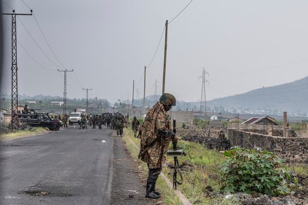 Congolese government troops deploy outside Goma, Democratic Republic of the Congo, Friday, Jan. 24, 2025, as M23 rebels are reported to close in on the town. (AP Photo/Moses Sawasawa)