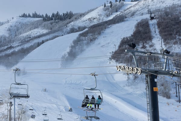 Park City Ski Resort lines and lifts are shut down due to the strike by the Park City Ski Patrol requesting livable wages in Park City, Utah, Tuesday, Jan 7. 2025,. (AP Photo/Melissa Majchrzak)