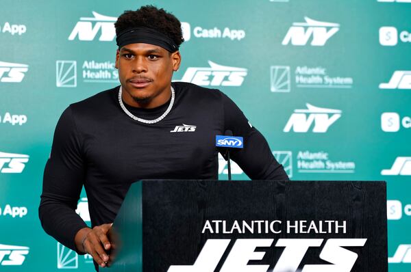 New York Jets linebacker Giovanni Williams responds to questions from media during the NFL football team's rookie camp, Saturday, May 10, 2025, in Florham Park, N.J. (AP Photo/Noah K. Murray)