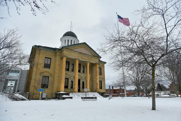 The exterior view is seen of the Chautauqua County Courthouse where the trial of the man charged with attacking author Salmon Rushdie in 2022 is underway in Mayville, N.Y. , Tuesday, Feb. 4, 2025. (AP Photo/Adrian Kraus)