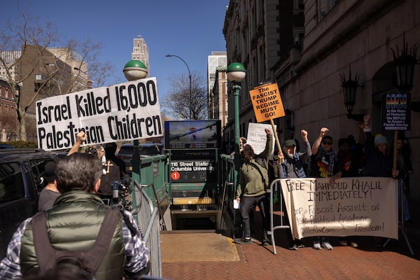 Protesters demonstrate in support of Palestinian activist Mahmoud Khalil outside Columbia University, Monday, March 10, 2025, in New York. (AP Photo/Yuki Iwamura)