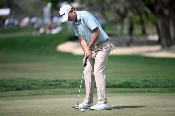 Russell Henley watches his putt on the ninth green during the final round of the Arnold Palmer Invitational at Bay Hill golf tournament, Sunday, March 9, 2025, in Orlando, Fla. (AP Photo/Phelan M. Ebenhack)