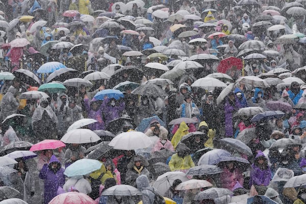 Supporters of impeached South Korean President Yoon Suk Yeol attend a Sunday service as they gather to oppose his impeachment near the presidential residence in Seoul, South Korea, Sunday, Jan. 5, 2025. (AP Photo/Ahn Young-joon)