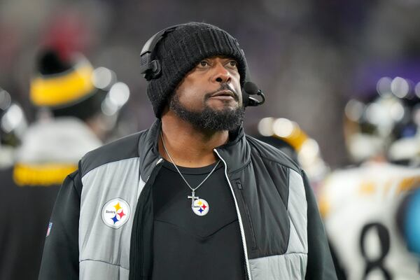 Pittsburgh Steelers head coach Mike Tomlin looks on during the second half of an NFL football game against the Baltimore Ravens, Saturday, Dec. 21, 2024, in Baltimore. (AP Photo/Stephanie Scarbrough)