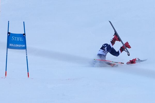 FILE -Mikaela Shiffrin, of the United States, crashes during the second run of a women's World Cup giant slalom skiing race, Nov. 30, 2024, in Killington, Vt. (AP Photo/Robert F. Bukaty, File)