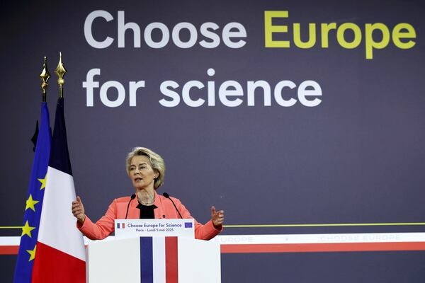 European Commission President Ursula Von der Leyen delivers he speech at the "Choose Europe for Science" event, to encourage researchers and scientists from all over the world to practice in Europe, at the Sorbonne University in Paris, Monday, May 5, 2025.(Gonzalo Fuentes/Pool via AP)