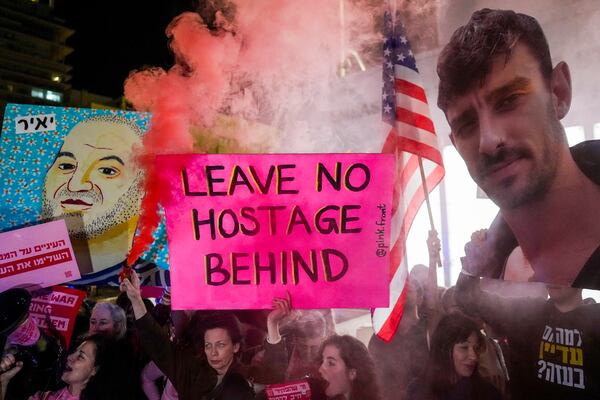 People attend a rally calling for the release of hostages held in the Gaza Strip, in front of the U.S. Embassy branch office in Tel Aviv, Israel, Tuesday, Feb. 4, 2025, ahead of the planned meeting between U.S. President Donald Trump and Israeli Prime Minister Benjamin Netanyahu. (Photo/Ohad Zwigenberg)