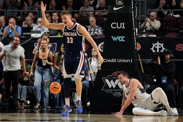 Gonzaga forward Ben Gregg (33) reacts after a play against Saint Mary's during the first half of an NCAA college basketball championship game in the West Coast Conference men's tournament Tuesday, March 11, 2025, in Las Vegas. (AP Photo/John Locher)