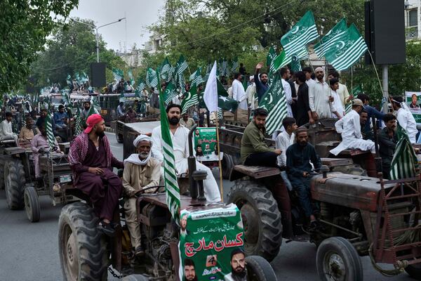 Farmers participate in a rally against the suspension of a water-sharing treaty by India, in Lahore, Pakistan, Sunday, May 4, 2025. (AP Photo/K.M. Chaudary)
