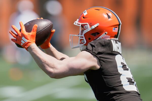Cleveland Browns wide receiver Cade McDonald catches a pass during the NFL football team's rookie minicamp in Berea, Ohio, Friday, May 9, 2025. (AP Photo/Sue Ogrocki)